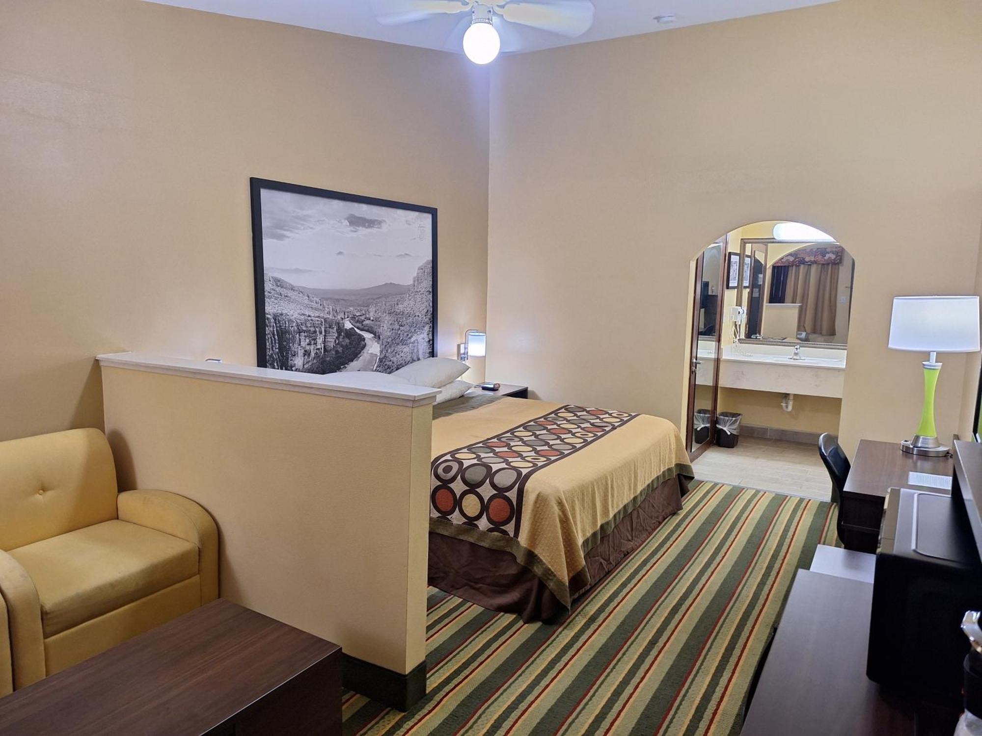 Super 8 By Wyndham Weslaco Habitación foto